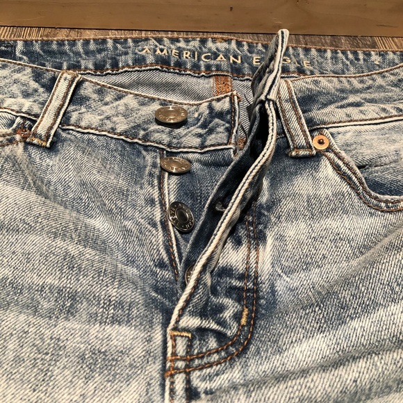 American Eagle Jeans - Picture 2 of 3